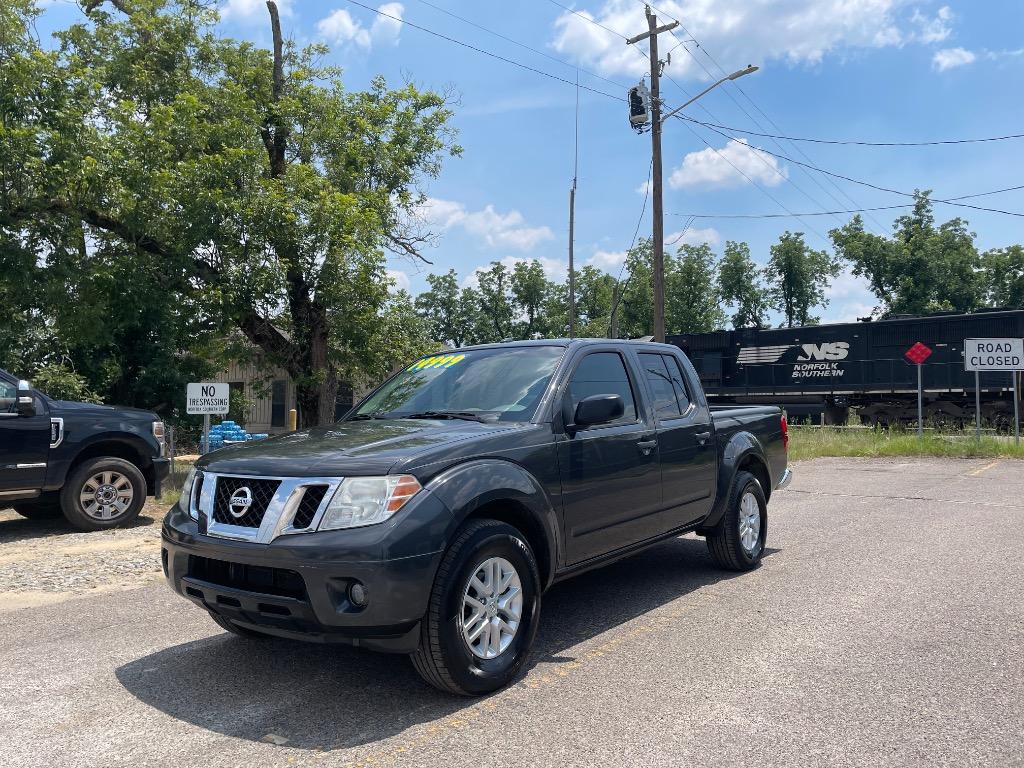 2014 Nissan Frontier SV's photo